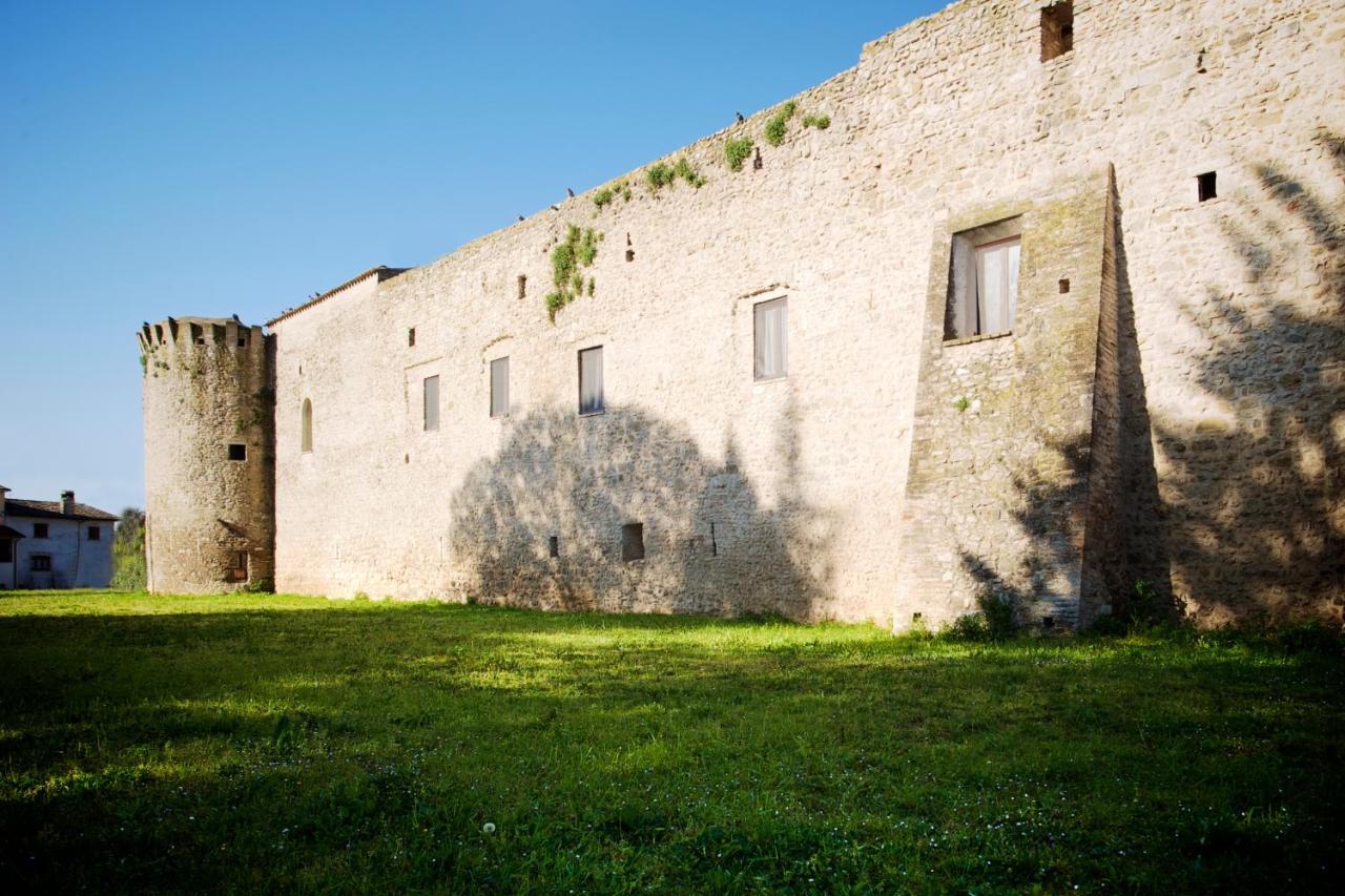 Torre Della Botonta Bed & Breakfast Castel Ritaldi Екстериор снимка