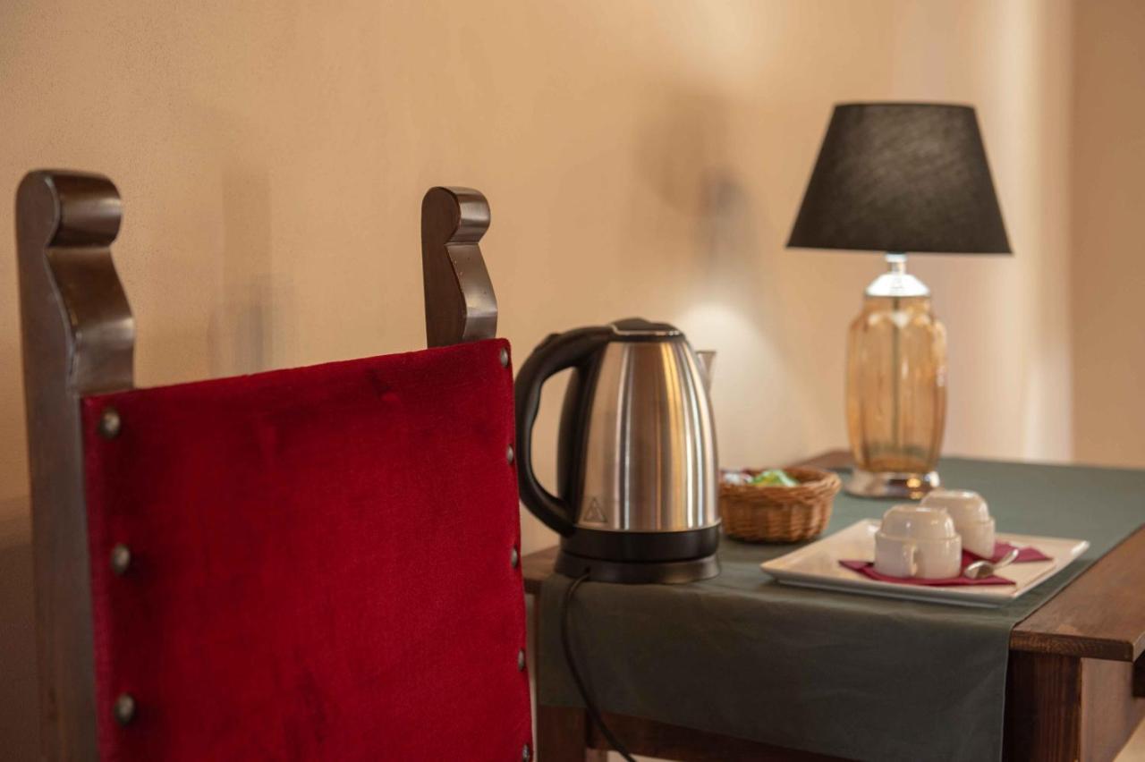Torre Della Botonta Bed & Breakfast Castel Ritaldi Екстериор снимка