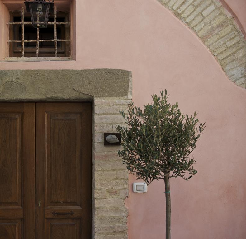 Torre Della Botonta Bed & Breakfast Castel Ritaldi Стая снимка