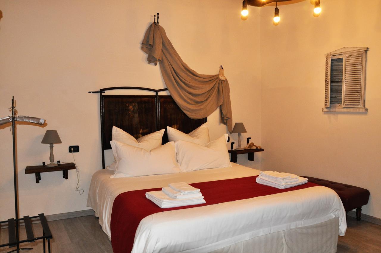 Torre Della Botonta Bed & Breakfast Castel Ritaldi Екстериор снимка